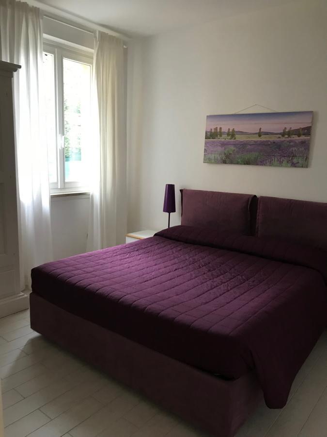 Aparthotel Residenza Le Logge Torri Del Benaco Esterno foto
