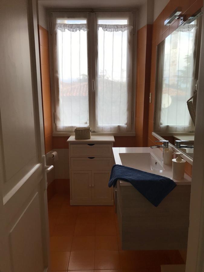 Aparthotel Residenza Le Logge Torri Del Benaco Esterno foto